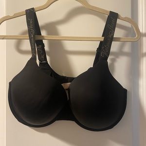 Victoria’s Secret padded bra in excellent condition